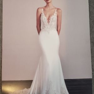 Pronovias Erandi Wedding Dress
